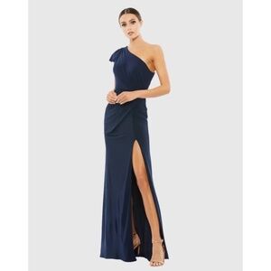 NWT Mac Duggal Ruffled One Shoulder Draped Gown - size 12